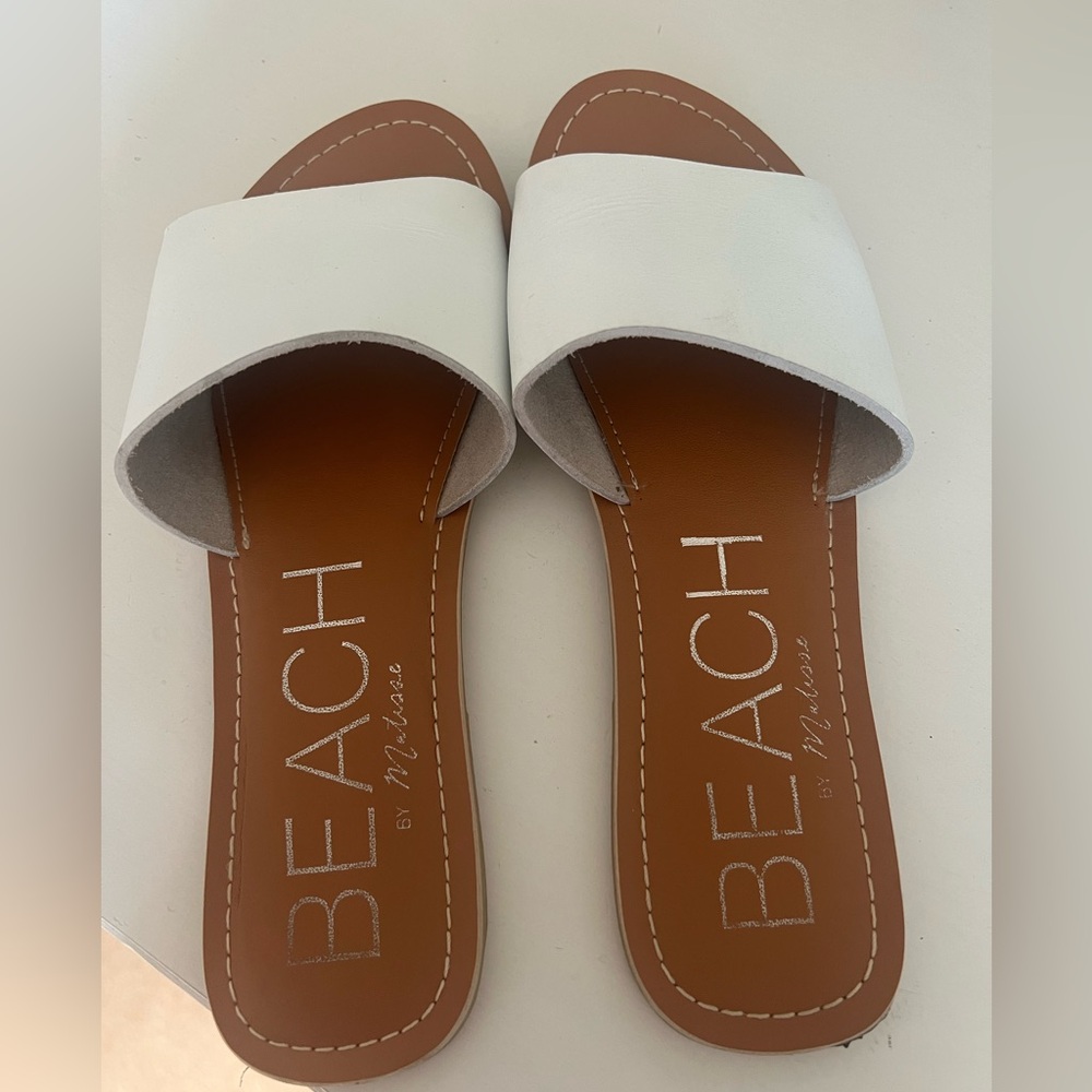 Classic one-band slide sandal with squared off toe